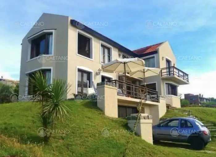 Alquiler espectacular casa en Punta Ballena - 4 dormitorios