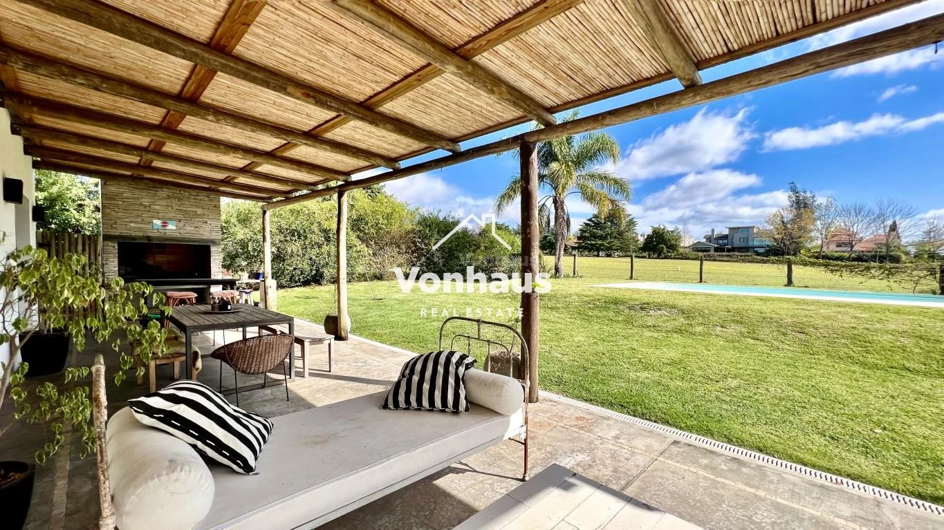 Casa en Lomas de la Tahona, propiedad 239023 -Imagen 2
