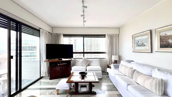 Apartamento en venta 3 dormitorios playa brava Punta del Este