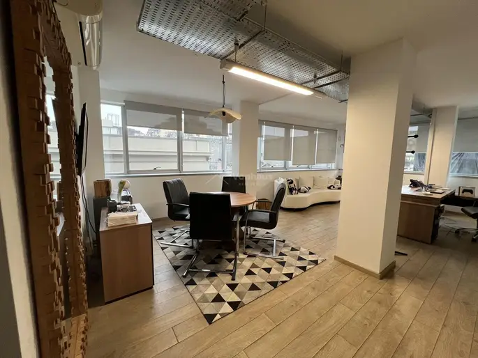 OFICINA EN VENTA en EDIFICIO CORPORATIVO