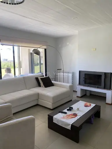 Venta casa 3 dorm Viñedos de la Tahona con piscina