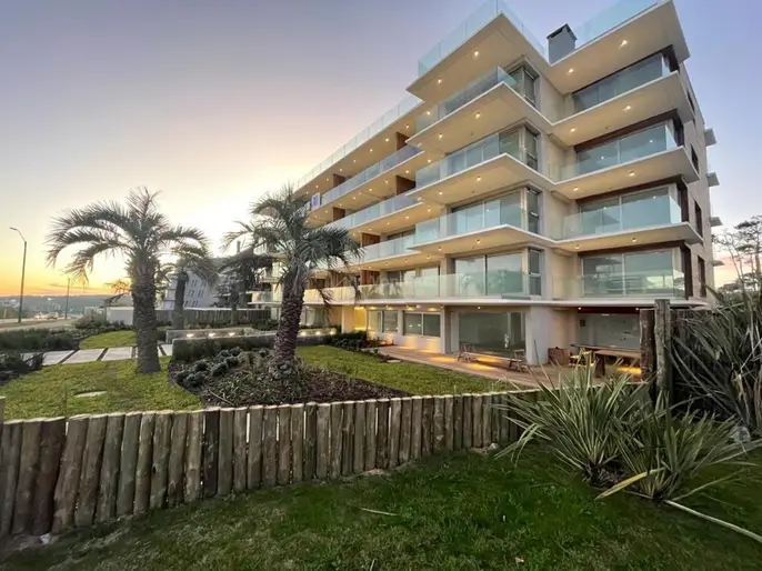 Apartamento en venta en manantiales 2 dormitorios