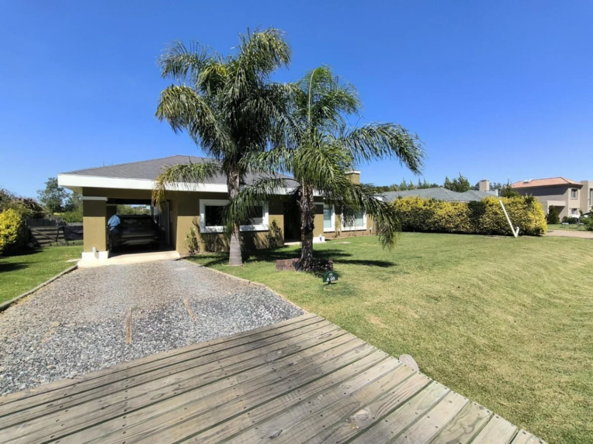 Casa en Altos de la Tahona, propiedad 284454 -Imagen 1
