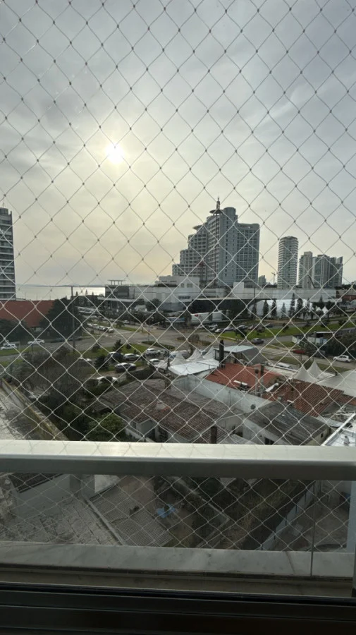 Apartamento en Playa Mansa, propiedad 289805 -Imagen 16