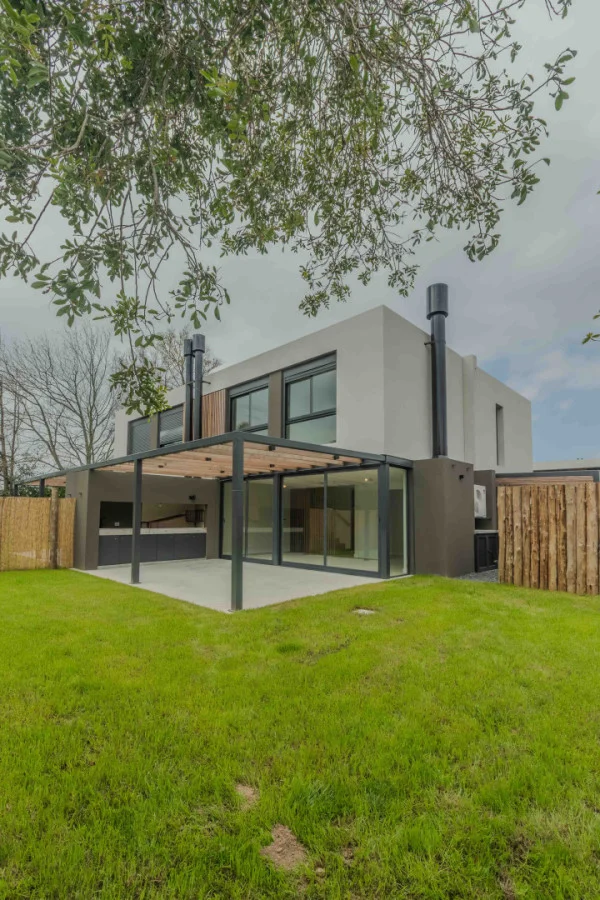 Casa en Parque Miramar, propiedad 295750 -Imagen 1