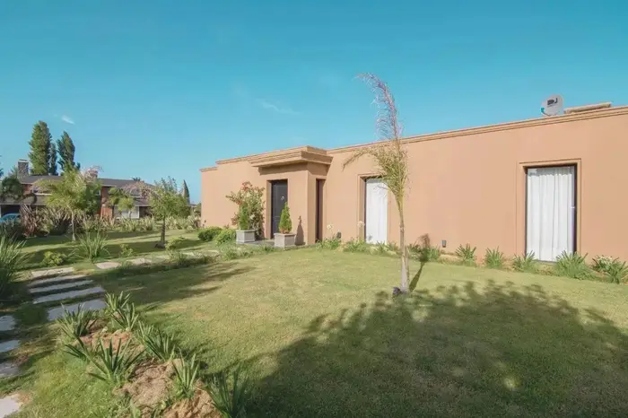 Casa en venta de 4 dormitorios en Colinas De Carrasco
