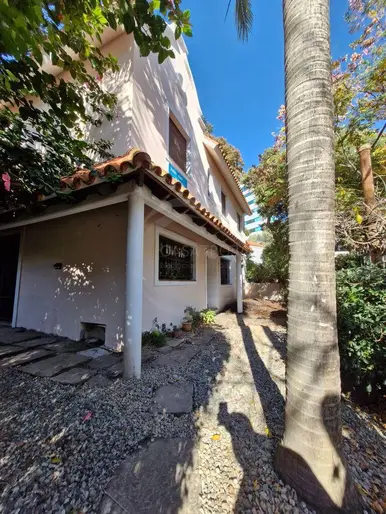 VENTA CASA PUNTA CARRETAS 4 DORMITORIOS