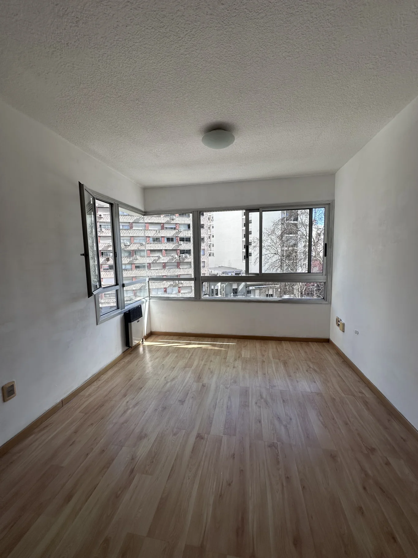 Apartamento en Tres Cruces, propiedad 294823 -Imagen 1