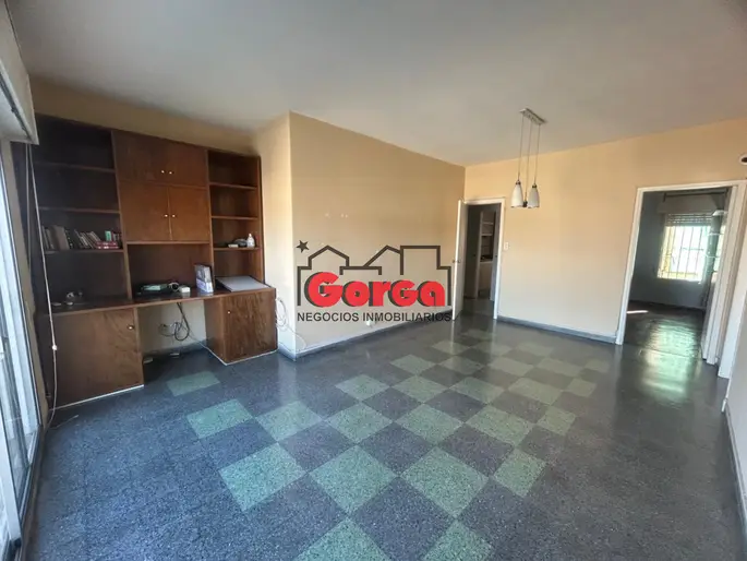 Oportunidad! Excelente propiedad en zona con variados servicios
