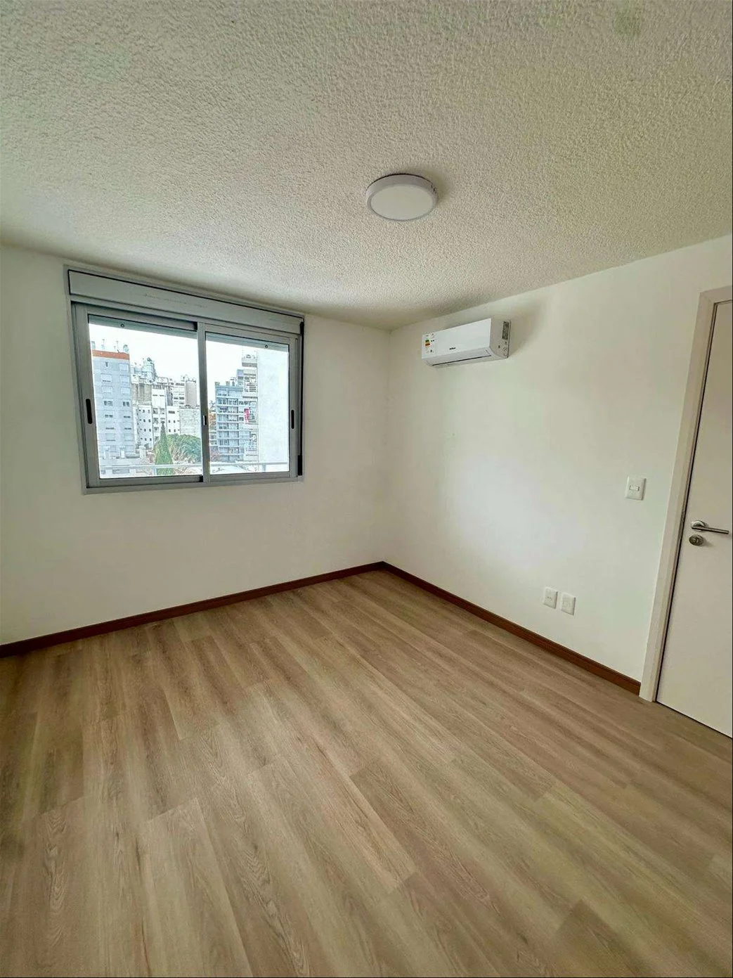 Apartamento en Tres Cruces, propiedad 286778 -Imagen 3
