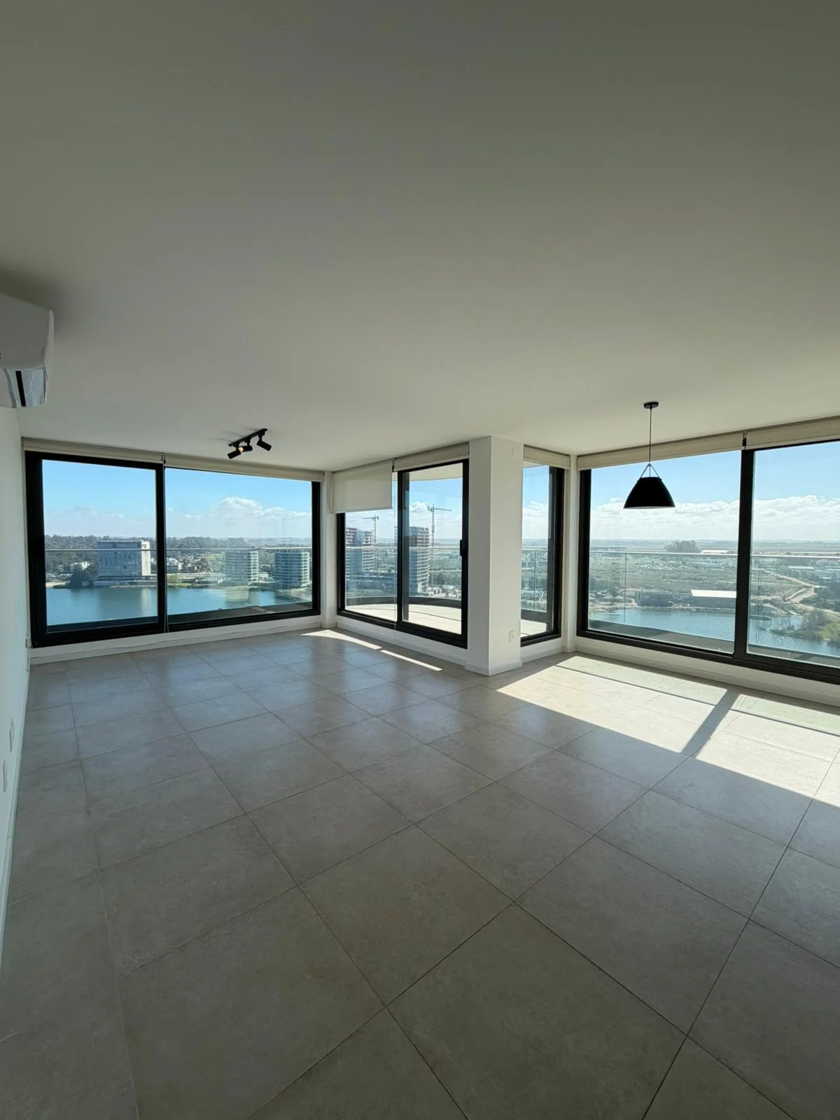 Apartamento en Carrasco, propiedad 292149 -Imagen 2