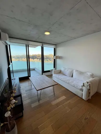 Apartamento en alquiler c/ cochera en Parque Carrasco