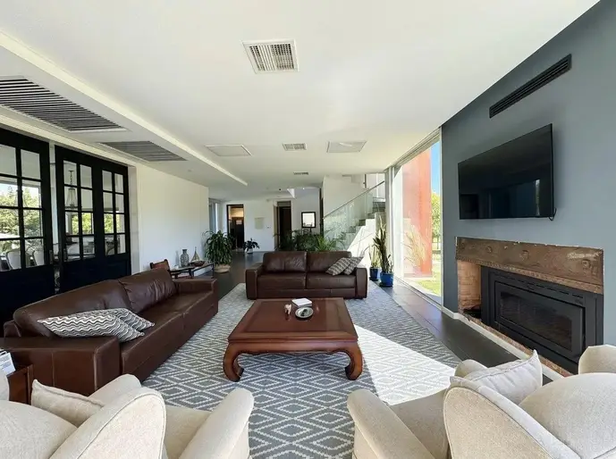Casa en venta c/ cochera en Carmel