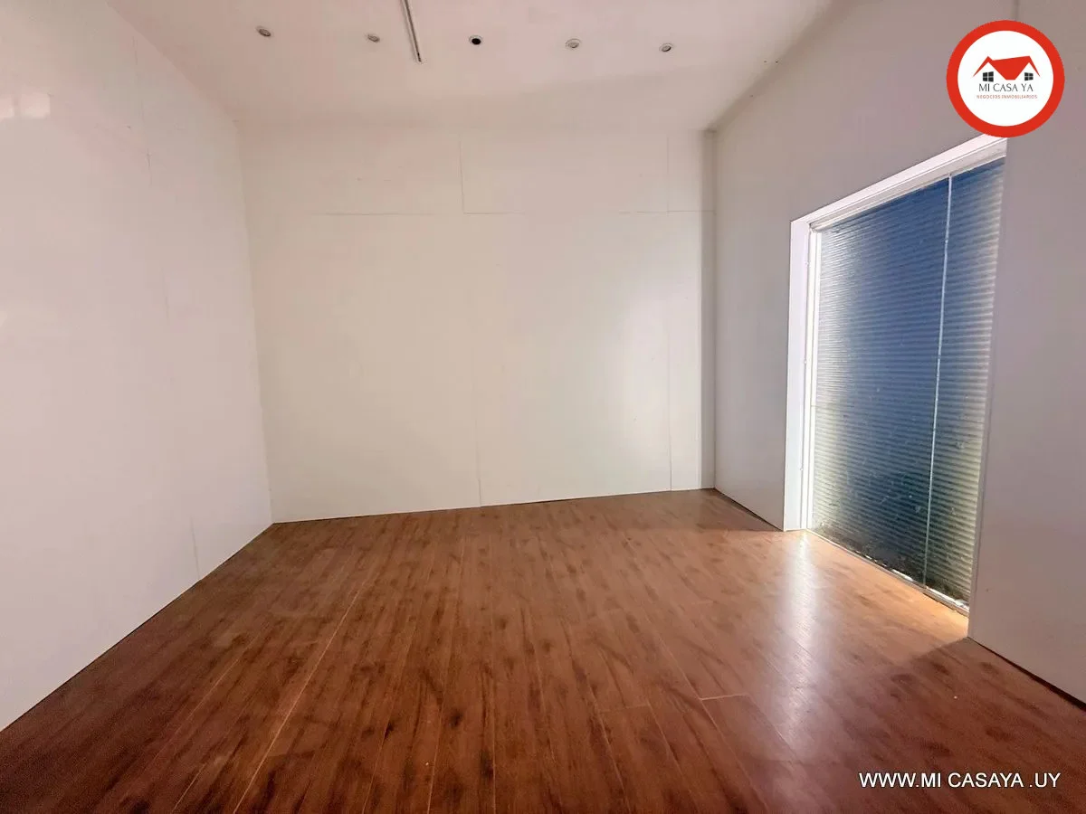 Local en La Comercial, propiedad 286737 -Imagen 4
