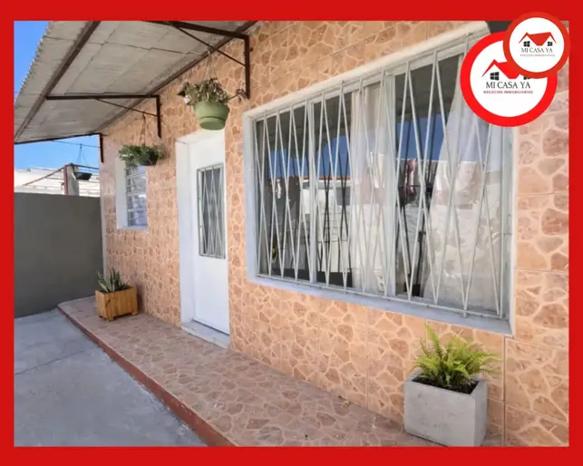 Venta Apartamento Formato Casa Cerrito 2 Dormitorios Patio Exclusivo Sin Gastos Comunes Impecable Ideal Inversores