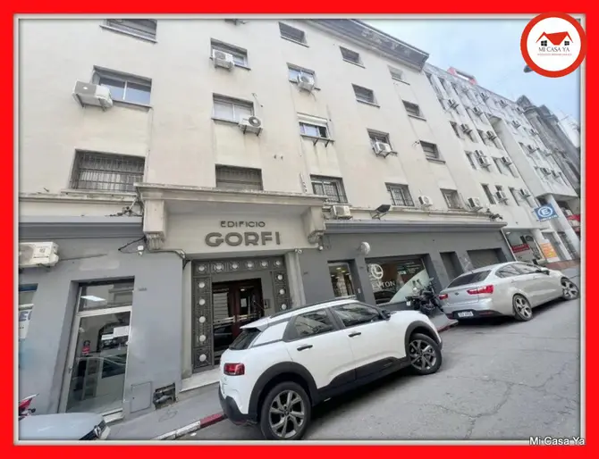 Alquiler Oficina Ciudad Vieja Excelente Ubicación Edificio Profesional Muy Lindo Excelente Condiciones