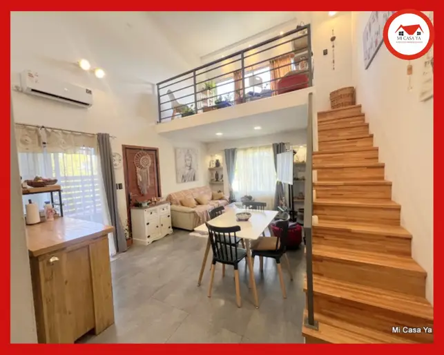 Venta casa Piriapolis  Barrio Country 2 o 3 dormitorios patio parrillero cocheras varios autos como nueva
