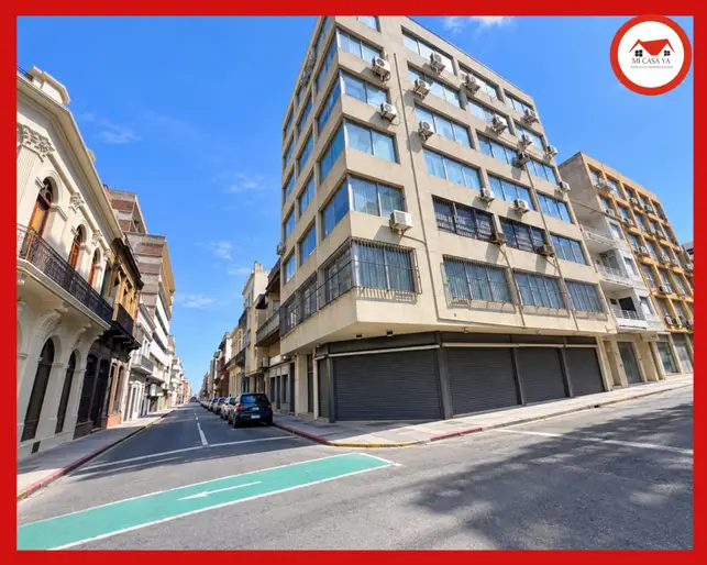 Alquiler Excelente apartamento Ciudad Vieja ideal vivienda u oficina 1 dormitorio luminoso amplio segura a pasos del mar
