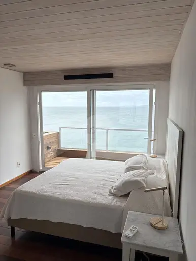 Apartamento 3 dormitorios + servicio, edificio Acantilados,  Punta del Este