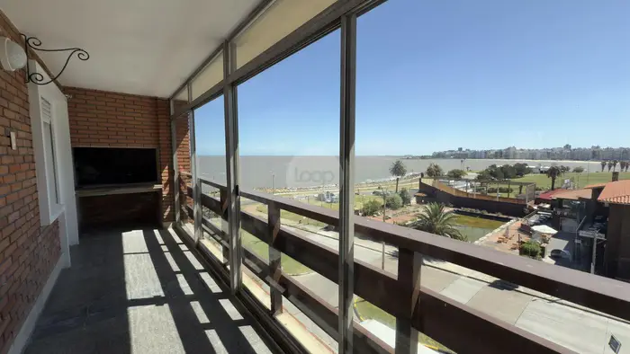 Exclusiva propiedad en Alquiler, 5 dormitorios y 3 baños + servicio completo, Puertito de Buceo