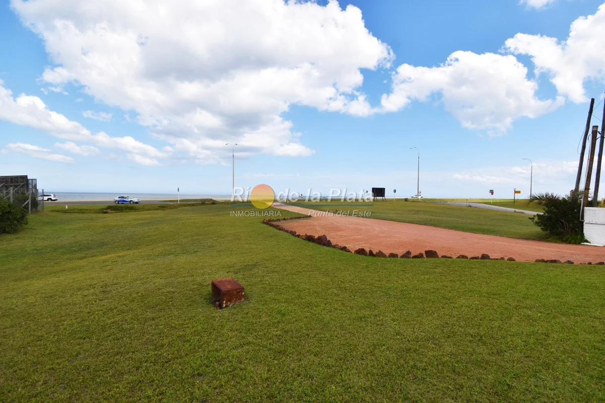 Terreno en Pinares, propiedad 142384 -Imagen 2