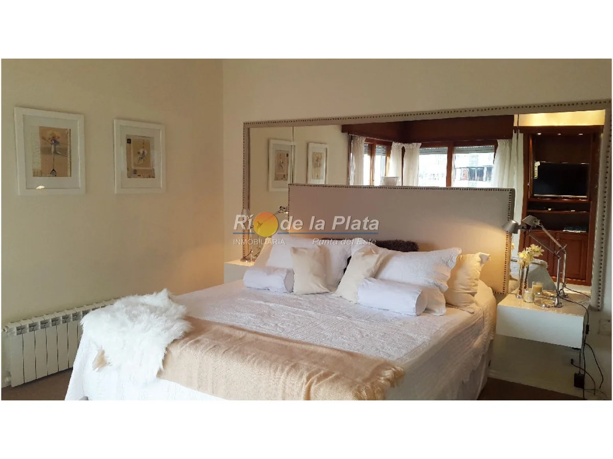 Casa en Playa Mansa, propiedad 142409 -Imagen 11
