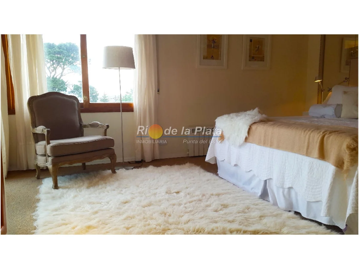 Casa en Playa Mansa, propiedad 142409 -Imagen 12