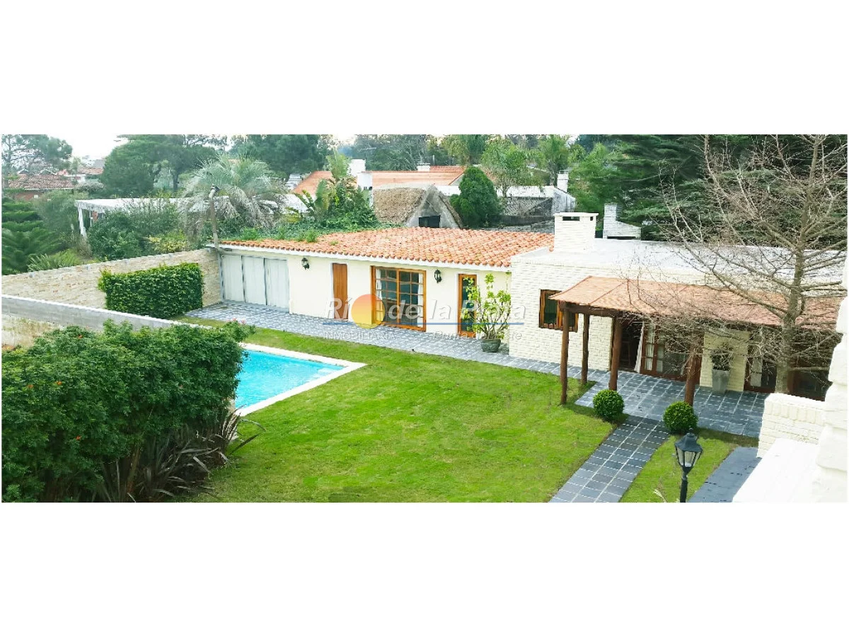 Casa en Playa Mansa, propiedad 142409 -Imagen 16