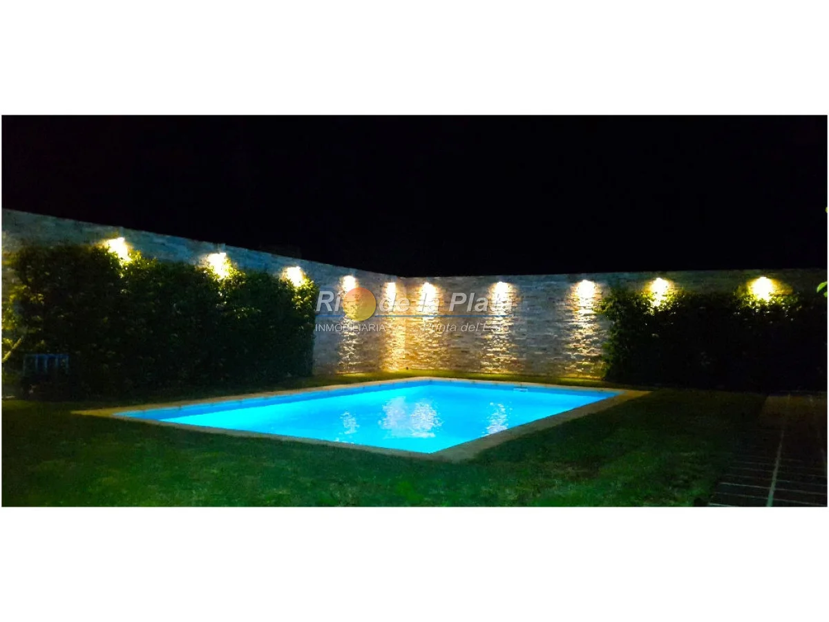 Casa en Playa Mansa, propiedad 142409 -Imagen 19
