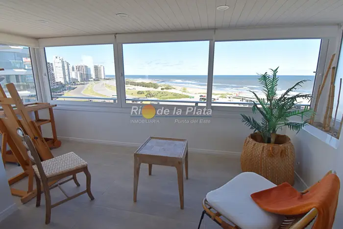Apartamento en Brava, 3 dormitorios.
