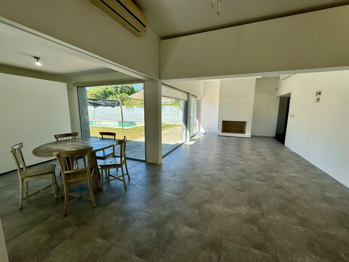 Casa en Bahía de Colonia, propiedad 143120 -Imagen 3
