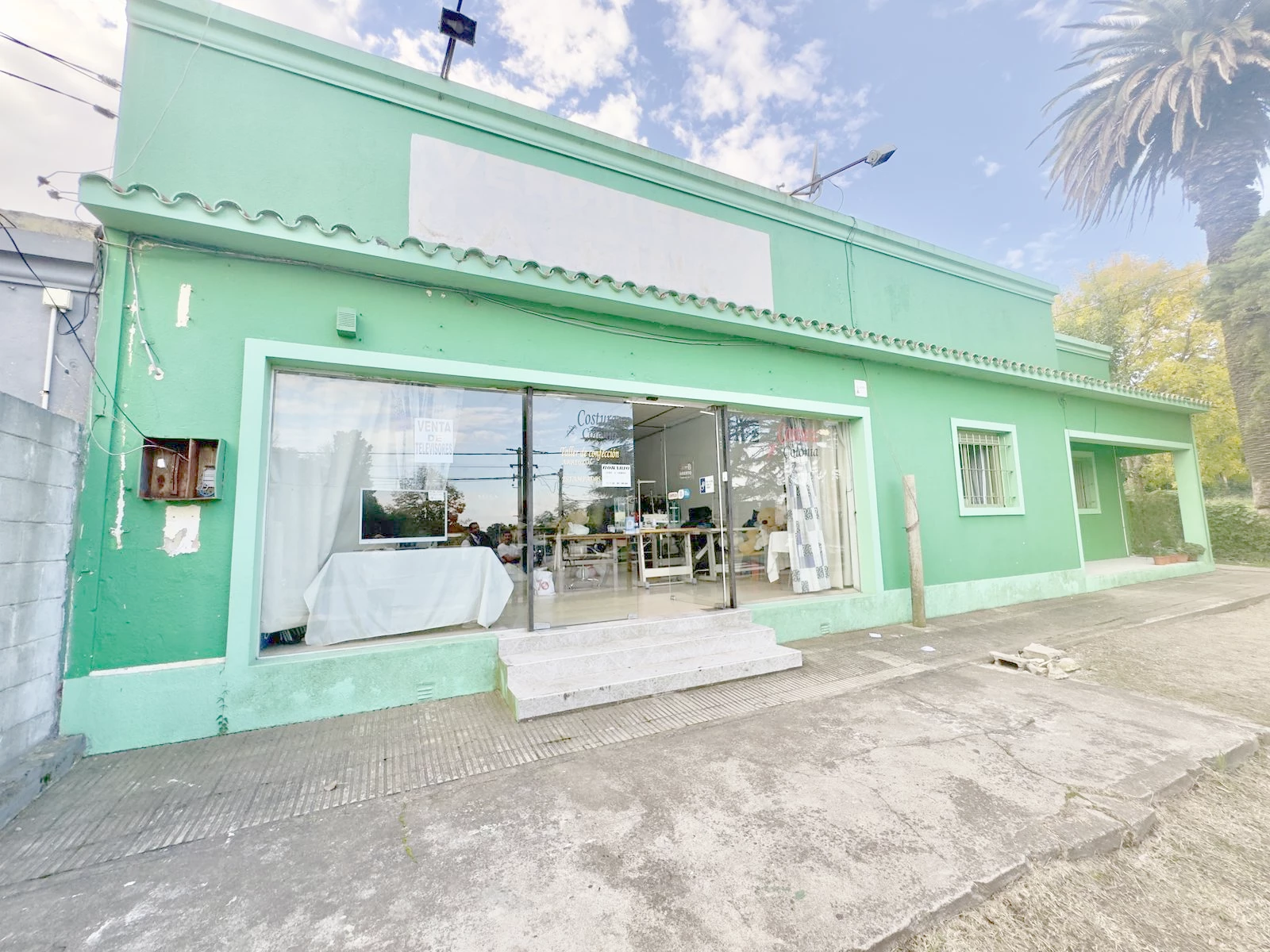 Edificio Comercial en Colonia del Sacramento, propiedad 273974 -Imagen 1