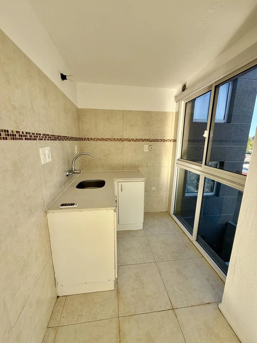 Apartamento en 2 Avenidas, propiedad 275749 -Imagen 4