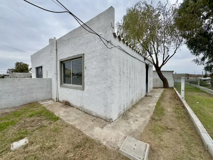 Venta de casa de 2 dormitorios en Colonia, El General, con financiación propia