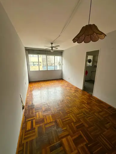 Venta de Apartamento de 2 dormitorios en el centro de Montevideo