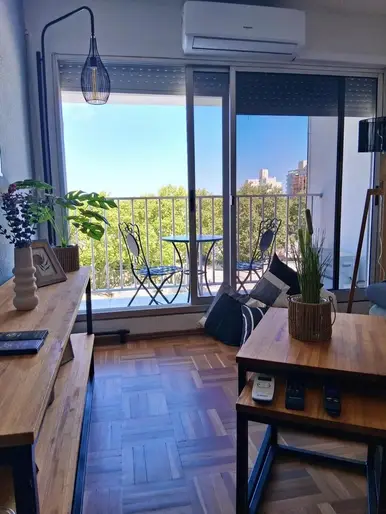 Apartamento Amoblado en Alquiler con Balcón en Parque Batlle