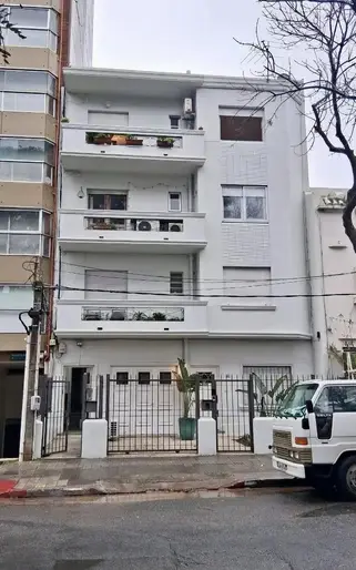 Alquiler de Apartamento de 2 dormitorios con balcón en Punta Carretas, Montevideo