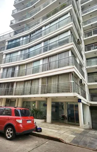 Alquiler de Monoambiente con Balcón y Terraza en Pocitos, Montevideo