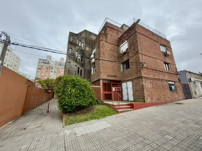 Venta de Apartamento de 3 dormitorios con balcón en Colonia del Sacramento
