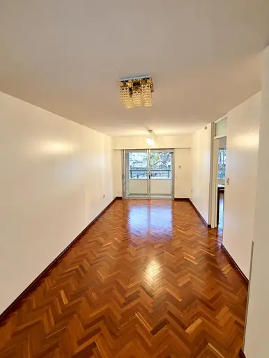 Alquiler de Apartamento de 3 dormitorios con balcón en Tres Cruces, Montevideo