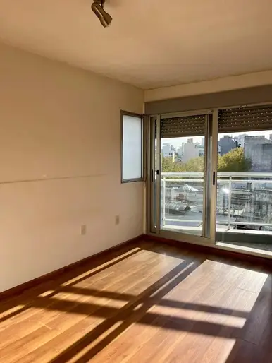 Alquiler de Apartamento de 1 dormitorio con balcón en Cordón, Montevideo