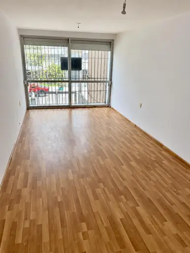 Alquiler de Apartamento de 3 dormitorios en Pocitos, Montevideo.