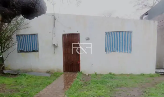 Venta Casa Terreno La Teja