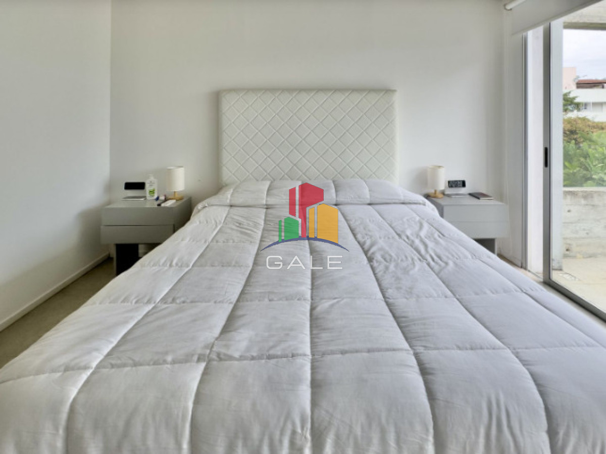 Apartamento en Playa Mansa, propiedad 274260 -Imagen 9