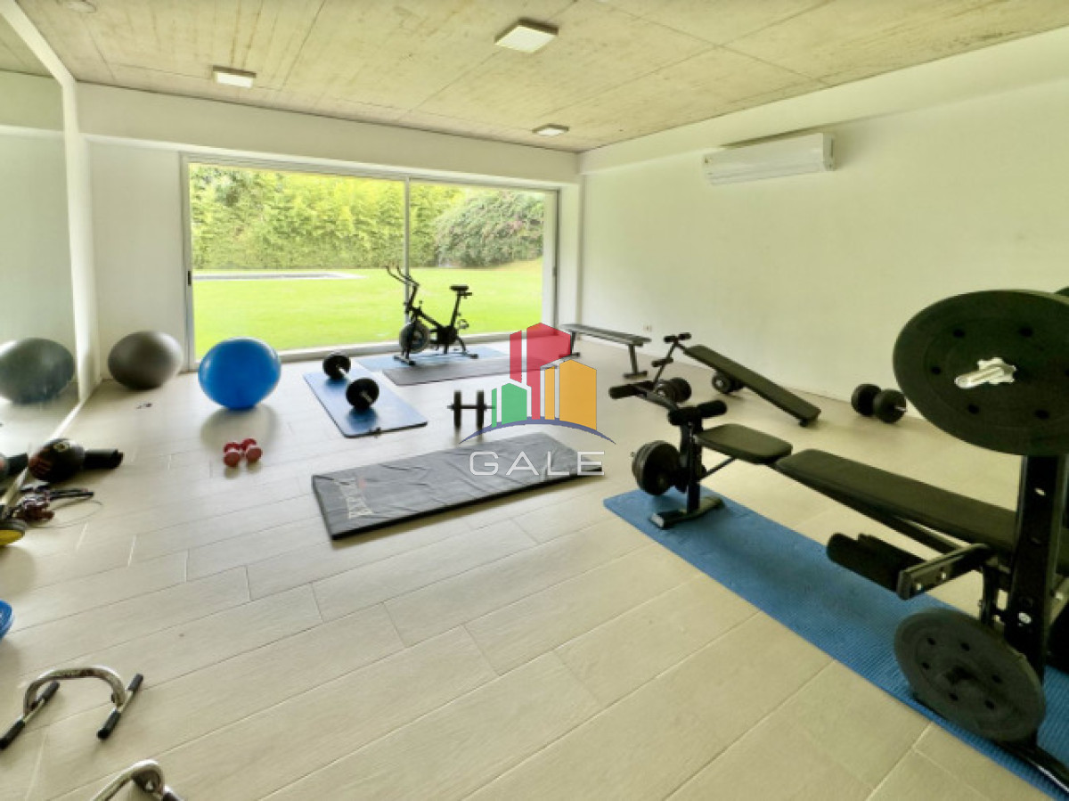 Apartamento en Playa Mansa, propiedad 274260 -Imagen 22