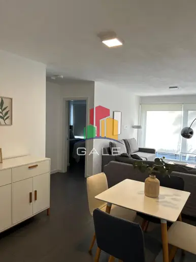 Hermoso apartamento frente al mar a 200 metros del puerto