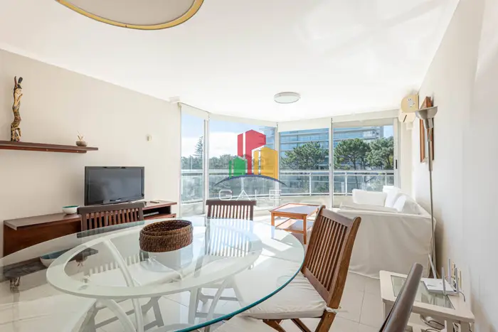 Amplio apartamento en Aidy Grill, Punta del Este