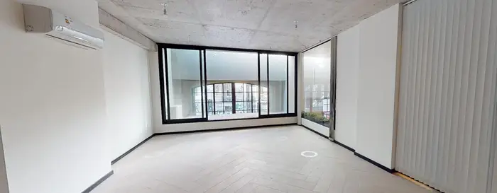 Venta oficina con terraza-Entrega Inmediata- en Palermo, Montevideo