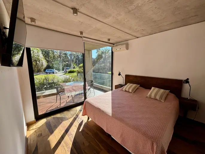 Alquiler Anual Apartamento 2 dormitorios Be House Punta del Este