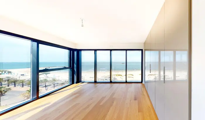 Venta apartamento tres dormitorios con terraza en Malvin